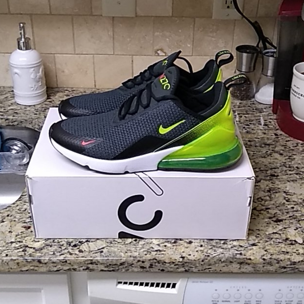 Nike Air max 270 Brand new never worn